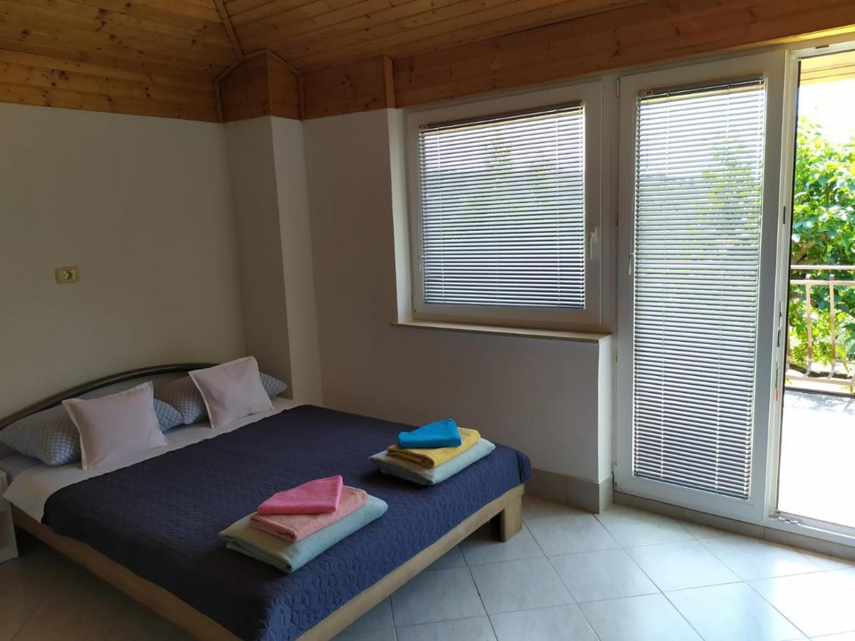 Lili House Apartment ปอร์โตรอซ ภายนอก รูปภาพ